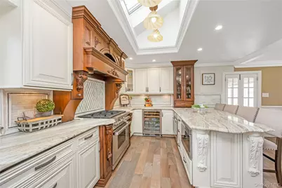 209 W Shore Drive, Massapequa, NY 11758 - Photo 16