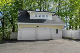 97 Moffat Rd, Washingtonville, NY 10992 - Photo 46