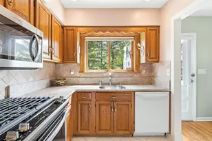 95 Smith Ave, White Plains, NY 10605 - Photo 12