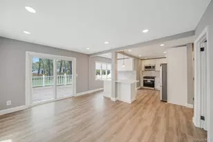 94 Rosemary Ln, Centereach, NY 11720 - Photo 8