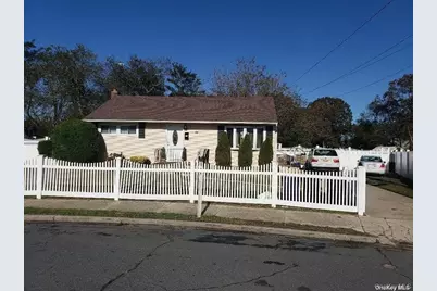 56 Benjoe Drive, Amityville, NY 11701 - Photo 14