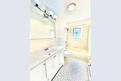 164 Rossiter Avenue, Yonkers, NY 10701 - Photo 20
