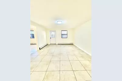 164 Rossiter Avenue, Yonkers, NY 10701 - Photo 32