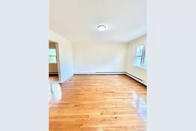 164 Rossiter Avenue, Yonkers, NY 10701 - Photo 2