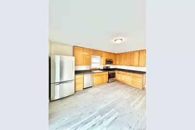164 Rossiter Avenue, Yonkers, NY 10701 - Photo 10