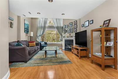 368 N Greeley Avenue, Chappaqua, NY 10514 - Photo 4