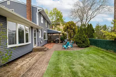 142 E Shore Drive, Massapequa, NY 11758 - Photo 32