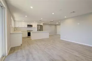 46 Kentucky St, Long Beach, NY 11561 - Photo 2