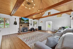 37 Ellen Ave, Mahopac, NY 10541 - Photo 8