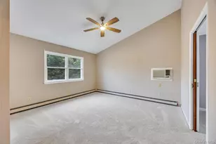 31 Indiana St, Hicksville, NY 11801 - Photo 10