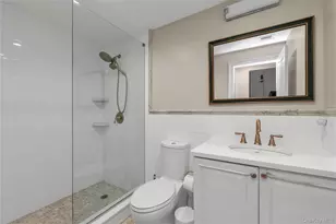 9 Winding Way, Sea Cliff, NY 11579 - Photo 12