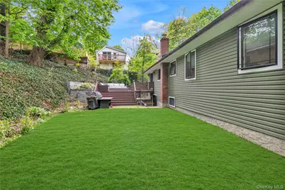 9 Winding Way, Sea Cliff, NY 11579 - Photo 14