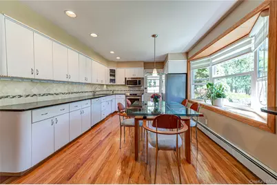 23 Clearbrook Drive, Smithtown, NY 11787 - Photo 8