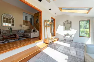 23 Clearbrook Dr, Smithtown, NY 11787 - Photo 4