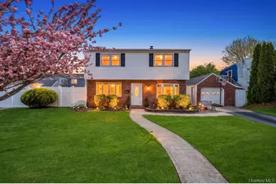 7 Swan Lane, Levittown, NY 11756 - Photo 1