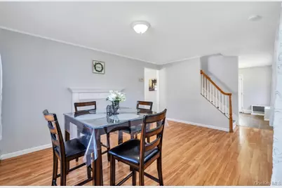 7 Swan Lane, Levittown, NY 11756 - Photo 4