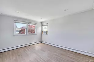 7 Swan Ln, Levittown, NY 11756 - Photo 12