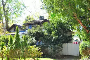 50 Cedar St, Stony Brook, NY 11790 - Photo 10