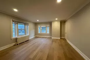 81 New St, Huntington, NY 11743 - Photo 2