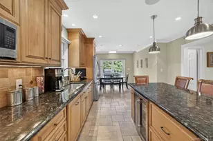110 Park Dr, Eastchester, NY 10709 - Photo 16