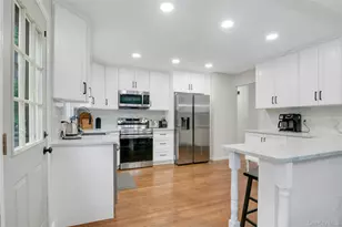 21 Olympus Dr, Mahopac, NY 10541 - Photo 8