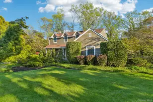 46 O'Connell Ct, Great River, NY 11739 - Photo 2