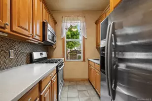34-24 34th St, Astoria, NY 11106 - Photo 2