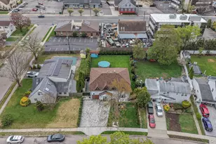 316 Acre Ln, Hicksville, NY 11801 - Photo 42