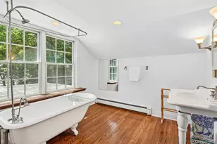910 New Suffolk Ave, Mattituck, NY 11952 - Photo 16