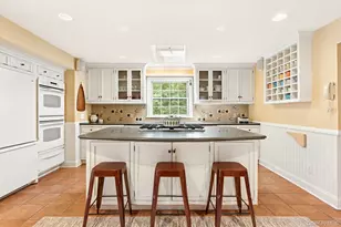 910 New Suffolk Ave, Mattituck, NY 11952 - Photo 10