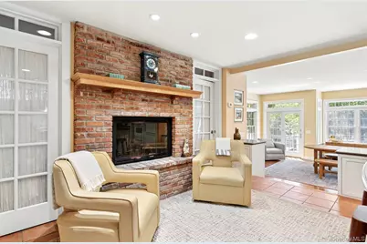 910 New Suffolk Avenue, Mattituck, NY 11952 - Photo 8