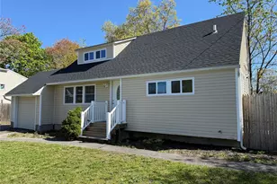 60 Meadowbrook Dr, Brentwood, NY 11717 - Photo 22