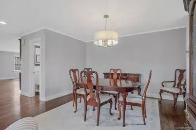 512 Heathcliff Drive, Seaford, NY 11783 - Photo 20