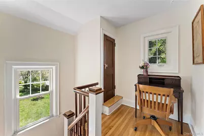 81 Walgrove Avenue, Dobbs Ferry, NY 10522 - Photo 16