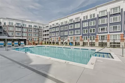 75 E Hoffman Avenue #3001, Lindenhurst, NY 11757 - Photo 4