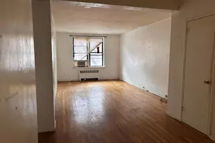 730 E 232nd St, Bronx, NY 10466 - Photo 2