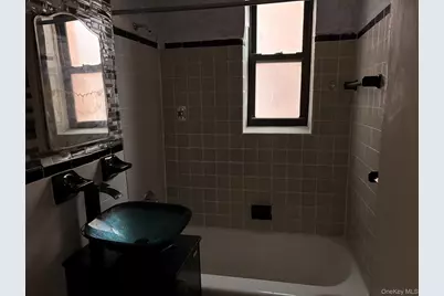 730 E 232nd Street #3G, Bronx, NY 10466 - Photo 8