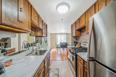 407 Birchwood Road, Medford, NY 11763 - Photo 10