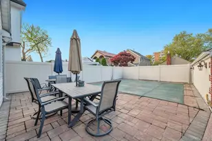 162-11 12th Rd, Whitestone, NY 11357 - Photo 24