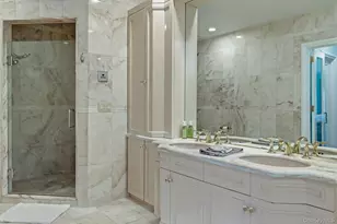 10 Fox Meadow Ln, Lloyd Harbor, NY 11743 - Photo 18