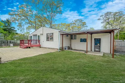78 Division Street, Holtsville, NY 11742 - Photo 10