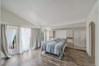 78 Division Street, Holtsville, NY 11742 - Photo 20