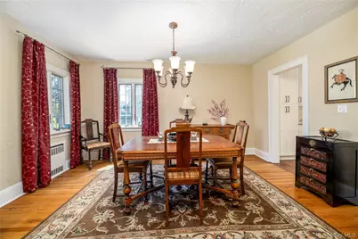 12 May Court, Rockville Centre, NY 11570 - Photo 4