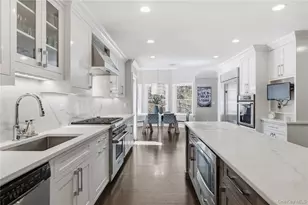 11 Thornewood Rd, Armonk, NY 10504 - Photo 12