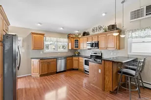 122 Mckinley Ave, North Bellmore, NY 11710 - Photo 10