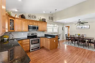122 Mckinley Ave, North Bellmore, NY 11710 - Photo 8