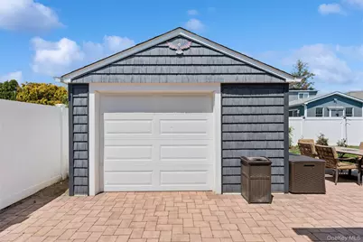 122 McKinley Avenue, North Bellmore, NY 11710 - Photo 24