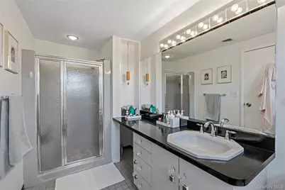 1970 Brook Park Drive, Merrick, NY 11566 - Photo 14