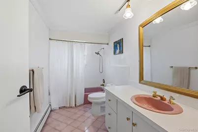 1970 Brook Park Drive, Merrick, NY 11566 - Photo 16