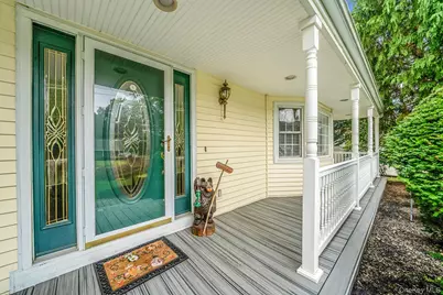 222 Jamaica Avenue, Medford, NY 11763 - Photo 8